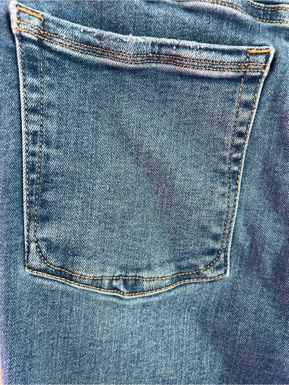Good American | Indigo Wash Denim Flare Jeans #GLF478T Size 2 - Picture 8 of 17